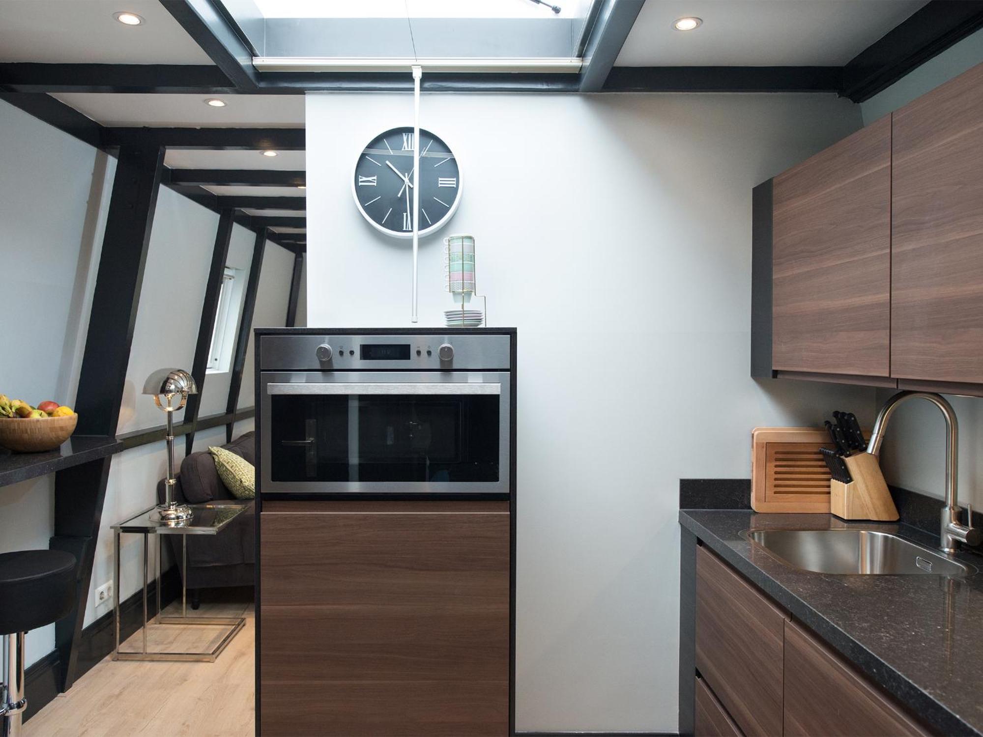 Bizstay Park Central Apartments Haia Exterior foto