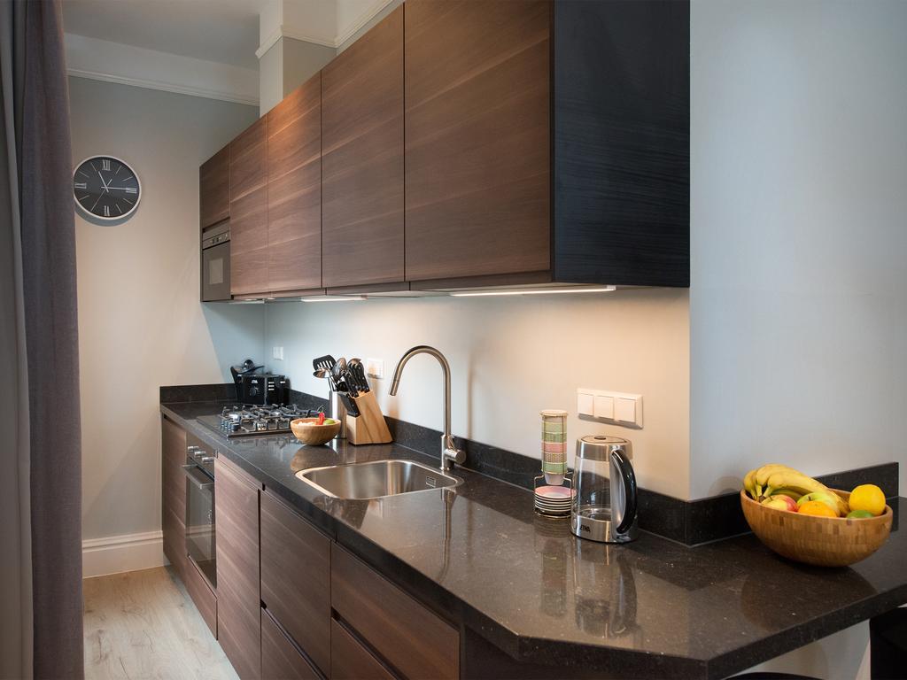 Bizstay Park Central Apartments Haia Exterior foto